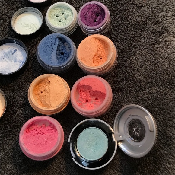Loose eyeshadow set (bareMinerals, ELF, UD) - Picture 4 of 7